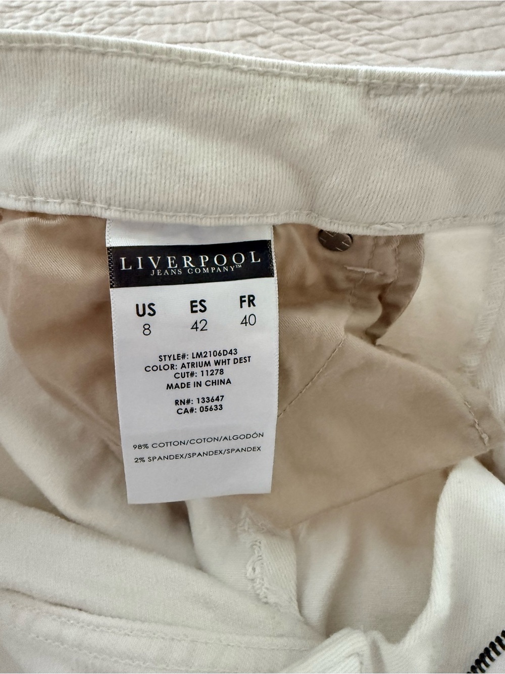 Liverpool Los Angeles White Distressed Crop Jeans - Size 8 / 29
